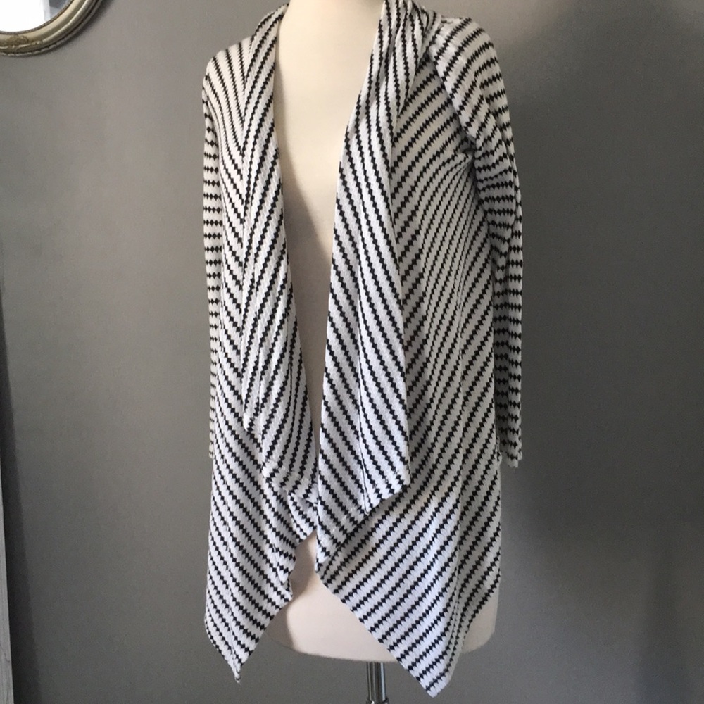 Black and White Print Cardigan